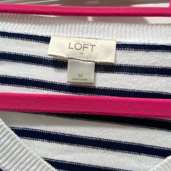 Sweater - Picture 1 of 2